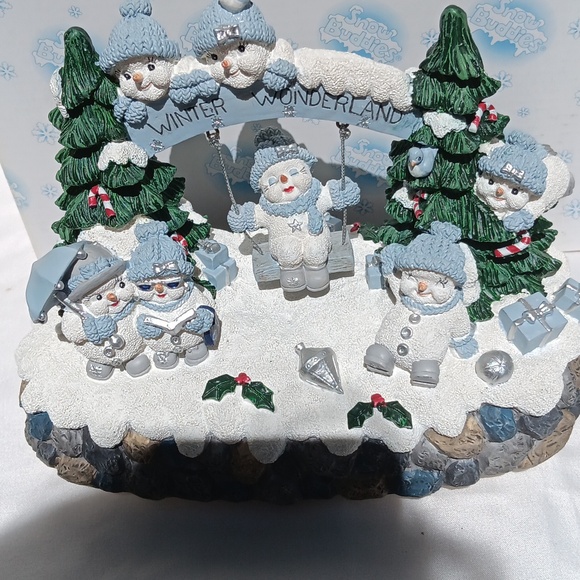 Snow Buddies Musical Winter Wonderland - Picture 3 of 7